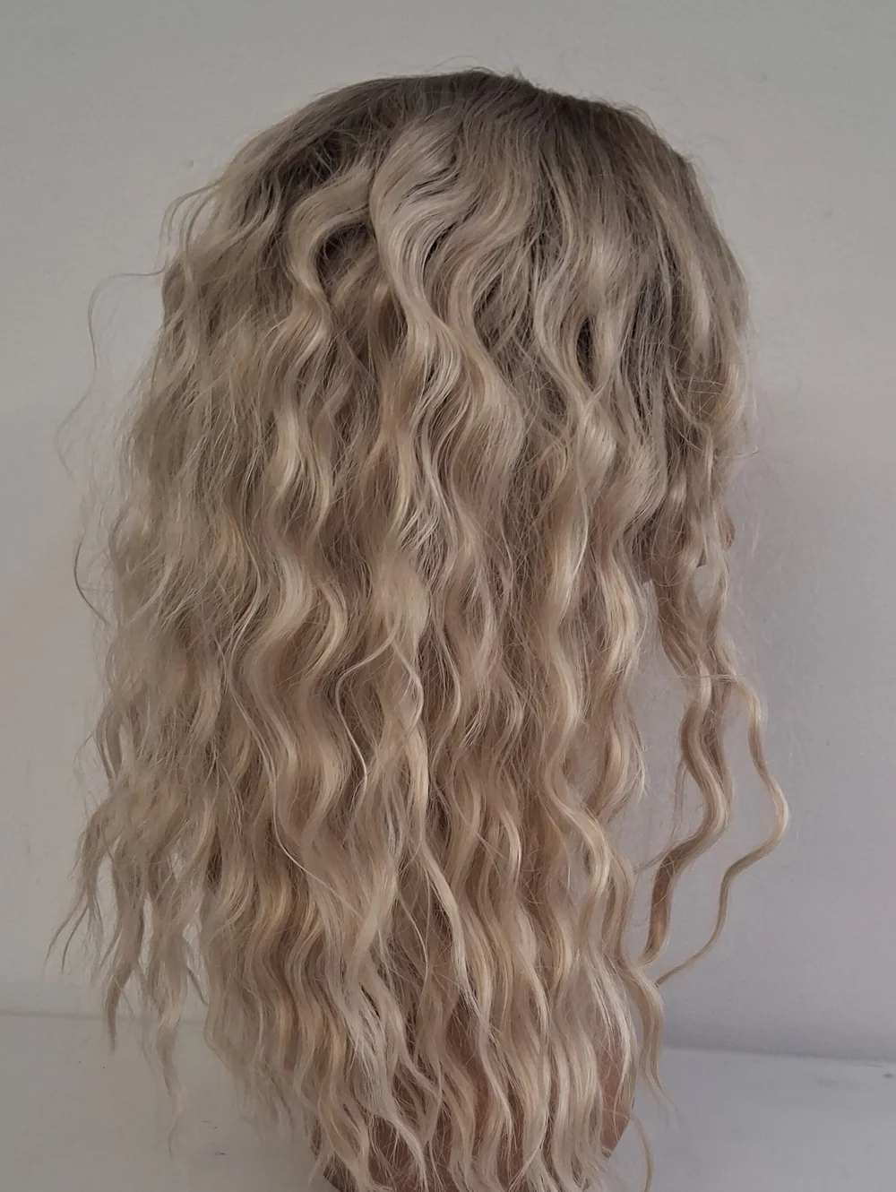 NWT Blonde Wavy Lace Front Wig - Natural Blonde Women's Hair